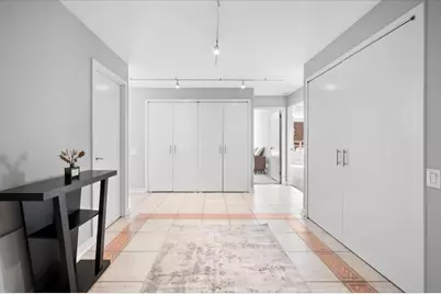 110 E Delaware Place #404, Chicago, IL 60611 - Photo 3