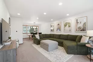 9S315 Cumnor Rd, Downers Grove, IL 60516 - Photo 3