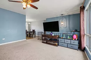 945 Surrey Ct, Joliet, IL 60431 - Photo 13