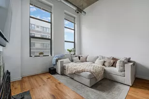 758 N Larrabee St, Chicago, IL 60654 - Photo 3