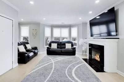 7230 N Oakley Avenue #2S, Chicago, IL 60645 - Photo 3