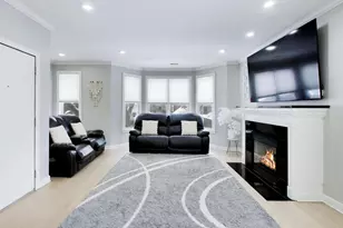 7230 N Oakley Ave, Chicago, IL 60645 - Photo 3