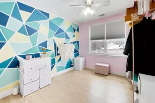 7230 N Oakley Ave, Chicago, IL 60645 - Photo 17