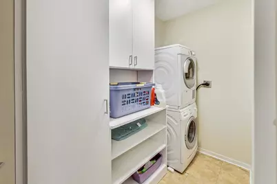 360 E Randolph Street #2304, Chicago, IL 60601 - Photo 23