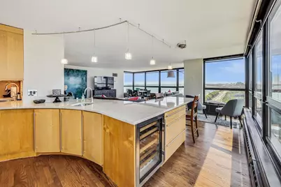 360 E Randolph Street #2304, Chicago, IL 60601 - Photo 11