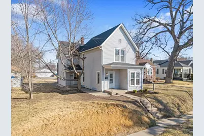 2413 11th Avenue A, Moline, IL 61265 - Photo 3