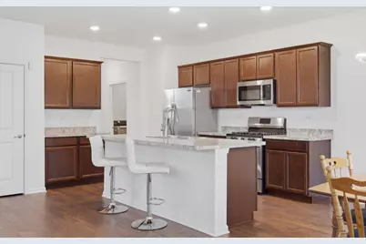 1882 Southern Circle #1882, Pingree Grove, IL 60140 - Photo 5