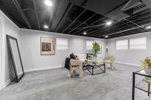 8716 S Merrill Ave, Chicago, IL 60617 - Photo 21