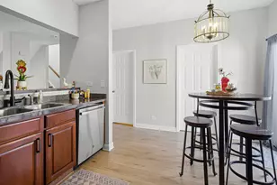 1436 New Haven Dr, Cary, IL 60013 - Photo 9