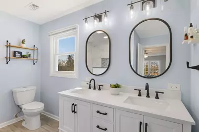 27942 N Lakeview Circle, McHenry, IL 60051 - Photo 17