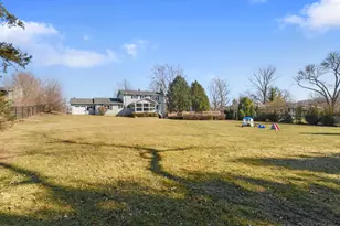 27942 N Lakeview Cir, McHenry, IL 60051 - Photo 31