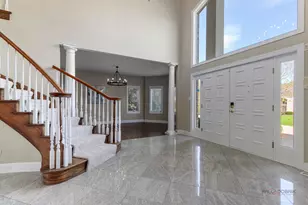 1 Enclave Way, Hawthorn Woods, IL 60047 - Photo 3