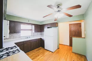 6201 W 90th Pl, Oak Lawn, IL 60453 - Photo 11