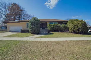 6201 W 90th Pl, Oak Lawn, IL 60453 - Photo 1