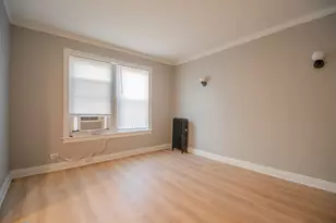 1414 W Pratt Blvd, Chicago, IL 60626 - Photo 3