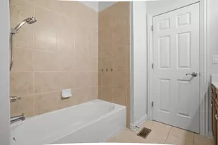 1891 Admiral Ct, Glenview, IL 60026 - Photo 23