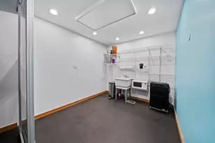 1608 W Cornelia Ave, Chicago, IL 60657 - Photo 19