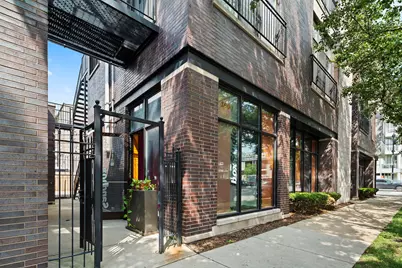 1608 W Cornelia Avenue, Chicago, IL 60657 - Photo 1