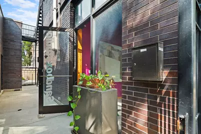 1608 W Cornelia Avenue, Chicago, IL 60657 - Photo 3