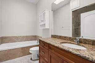 852 N Damen Ave, Chicago, IL 60622 - Photo 13