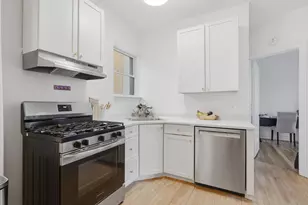 707 W Junior Terrace, Chicago, IL 60613 - Photo 9