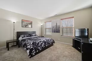 1718 Belcourt Ln, Elgin, IL 60120 - Photo 19