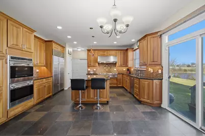 1718 Belcourt Lane, Elgin, IL 60120 - Photo 9