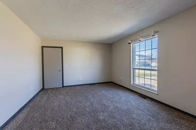 824 W Marquette Street, Princeton, IL 61356 - Photo 3