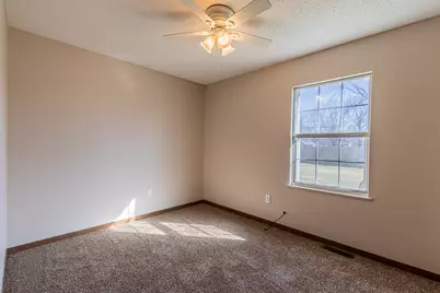 824 W Marquette Street, Princeton, IL 61356 - Photo 9