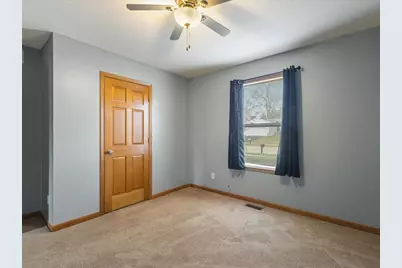 2818 Carol Place, Rockford, IL 61109 - Photo 11