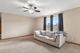 2818 Carol Pl, Rockford, IL 61109 - Photo 3