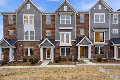 232 Warren Lane #11546, Schaumburg, IL 60193 - Photo 1