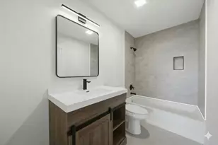 1013 Brush Hill Cir, Joliet, IL 60432 - Photo 21