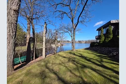 128 Hickory Road, Lake in the Hills, IL 60156 - Photo 29