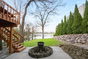 128 Hickory Rd, Lake in the Hills, IL 60156 - Photo 37