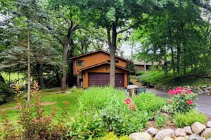 128 Hickory Rd, Lake in the Hills, IL 60156 - Photo 35