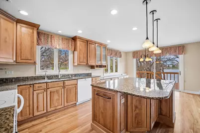 128 Hickory Road, Lake in the Hills, IL 60156 - Photo 13