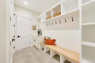 2938 Indianwood Rd, Wilmette, IL 60091 - Photo 19