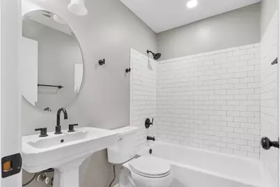 210 Dublin Lane #V2, Schaumburg, IL 60194 - Photo 23