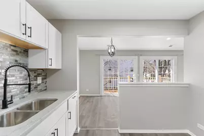 210 Dublin Lane #V2, Schaumburg, IL 60194 - Photo 15