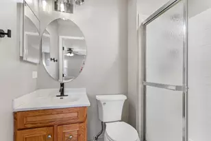 210 Dublin Ln, Schaumburg, IL 60194 - Photo 21