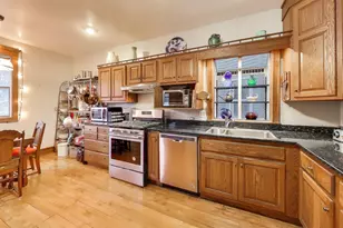 1308 W Glenlake Ave, Chicago, IL 60660 - Photo 13