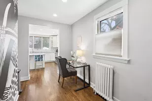 2233 W Greenleaf Ave, Chicago, IL 60645 - Photo 15