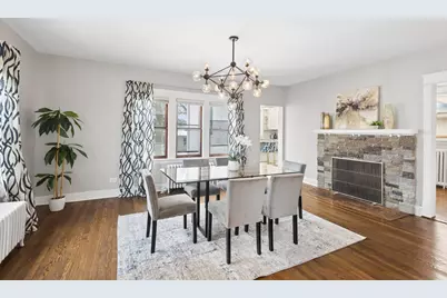 2233 W Greenleaf Avenue, Chicago, IL 60645 - Photo 9