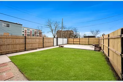 3341 W Iowa Street, Chicago, IL 60651 - Photo 35