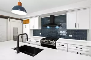 3341 W Iowa St, Chicago, IL 60651 - Photo 9