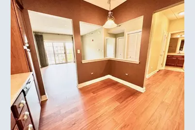 100 S Emerson Street #204, Mount Prospect, IL 60056 - Photo 5