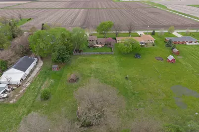 1102 Countryside Lane, Pontiac, IL 61764 - Photo 31