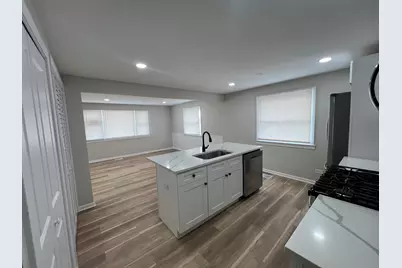 4813 W 102nd Street, Oak Lawn, IL 60453 - Photo 7