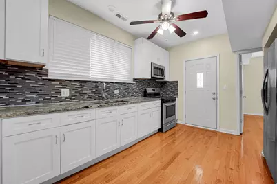 7829 S Winchester Avenue, Chicago, IL 60620 - Photo 11